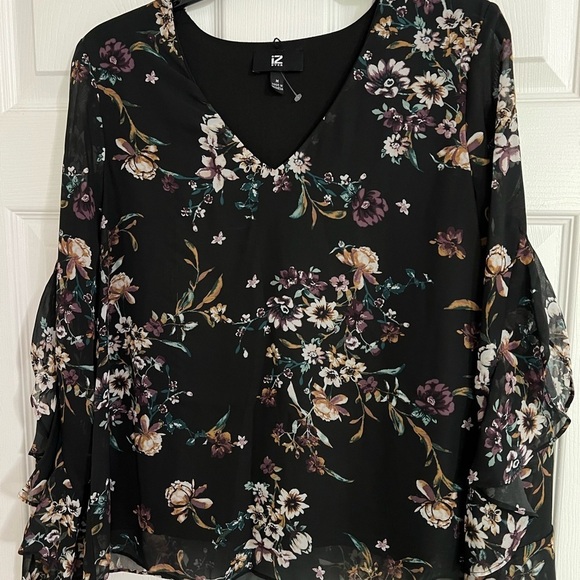 IZ Byer Stunning Floral on Black  Ruffle Bell Sleeve Blouse Size M - Picture 4 of 16